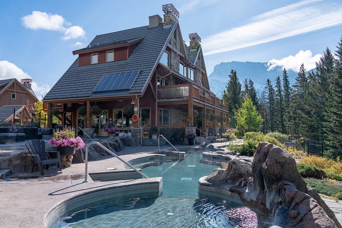 Hidden Ridge Resort, hotel in Banff