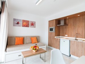 Room & Suite