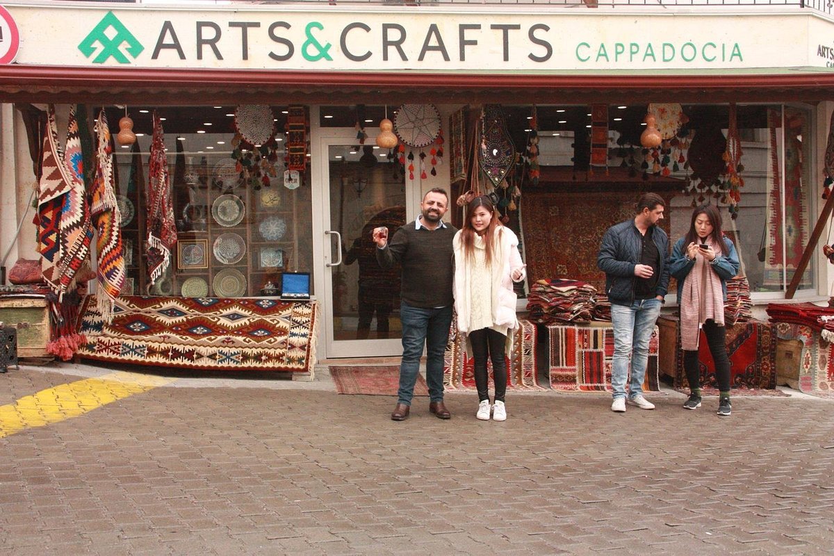 Arts and Crafts Shop