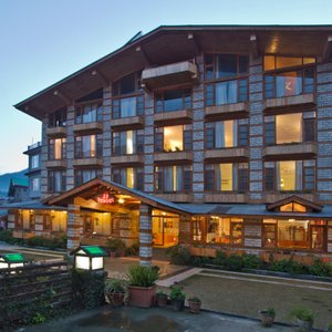 JJ By Vivaan Resort in Shamshi, image may contain: Hotel, Resort, City, Condo