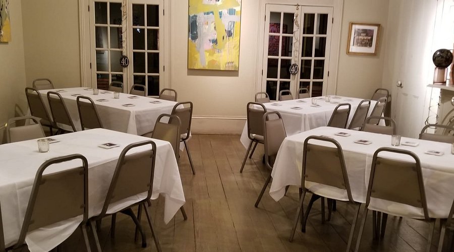 Joey K's Restaurant & Bar