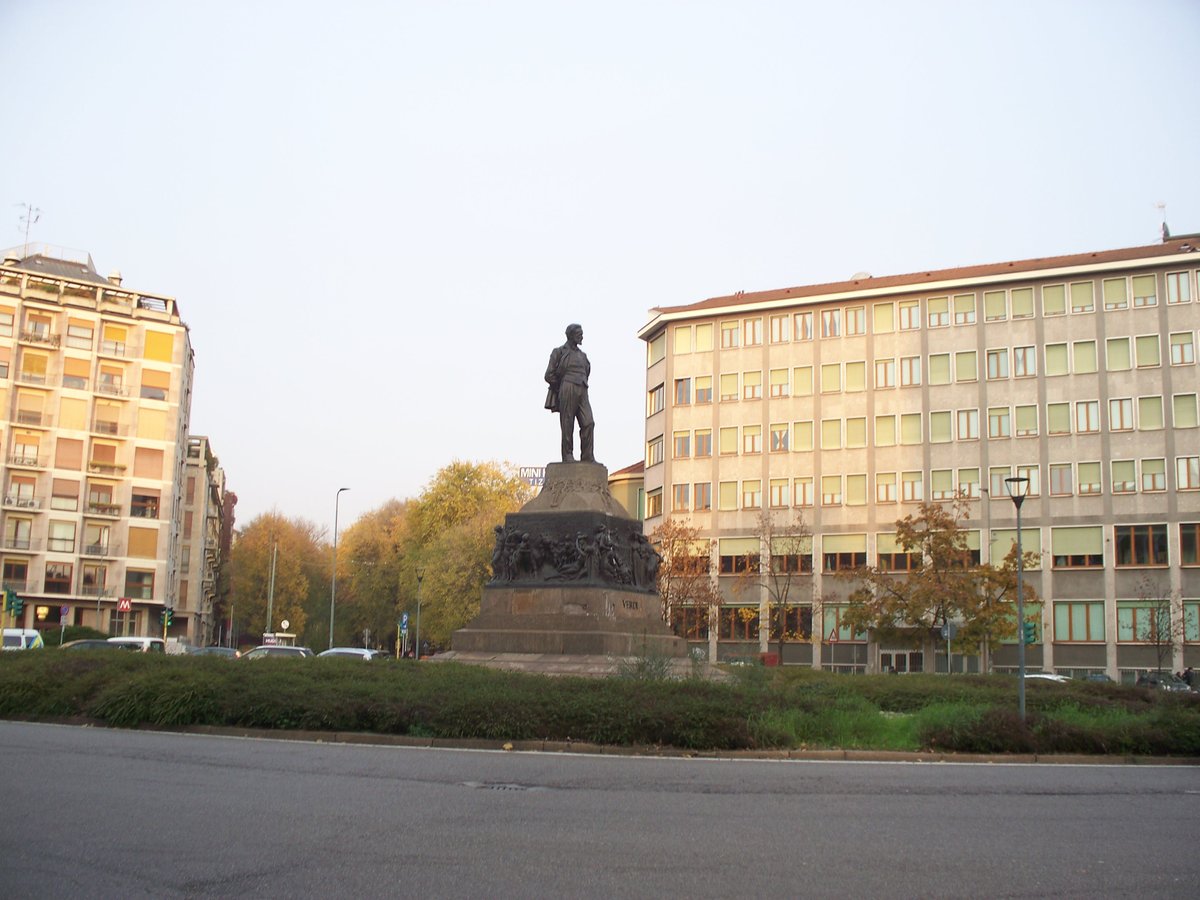 Monumento а Giuseppe Verdi, Милан: лучшие советы перед посещением -  Tripadvisor