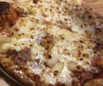 Hawaiian Pizza 