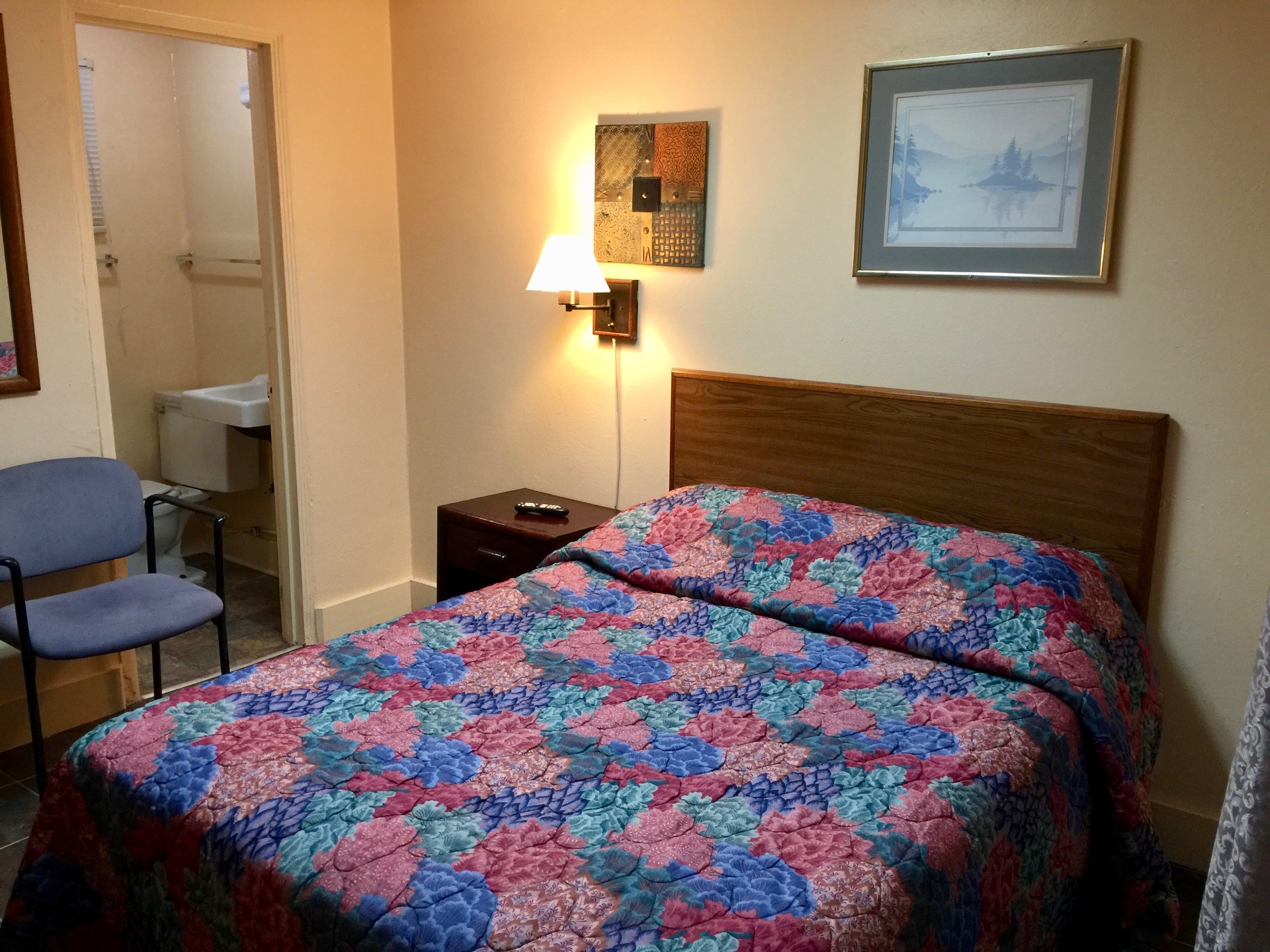 SPRUCE PINE INN Updated 2024 Prices Reviews NC