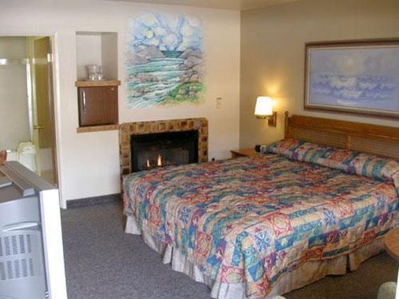 Hotel photo 49 of Lone Oak Lodge.