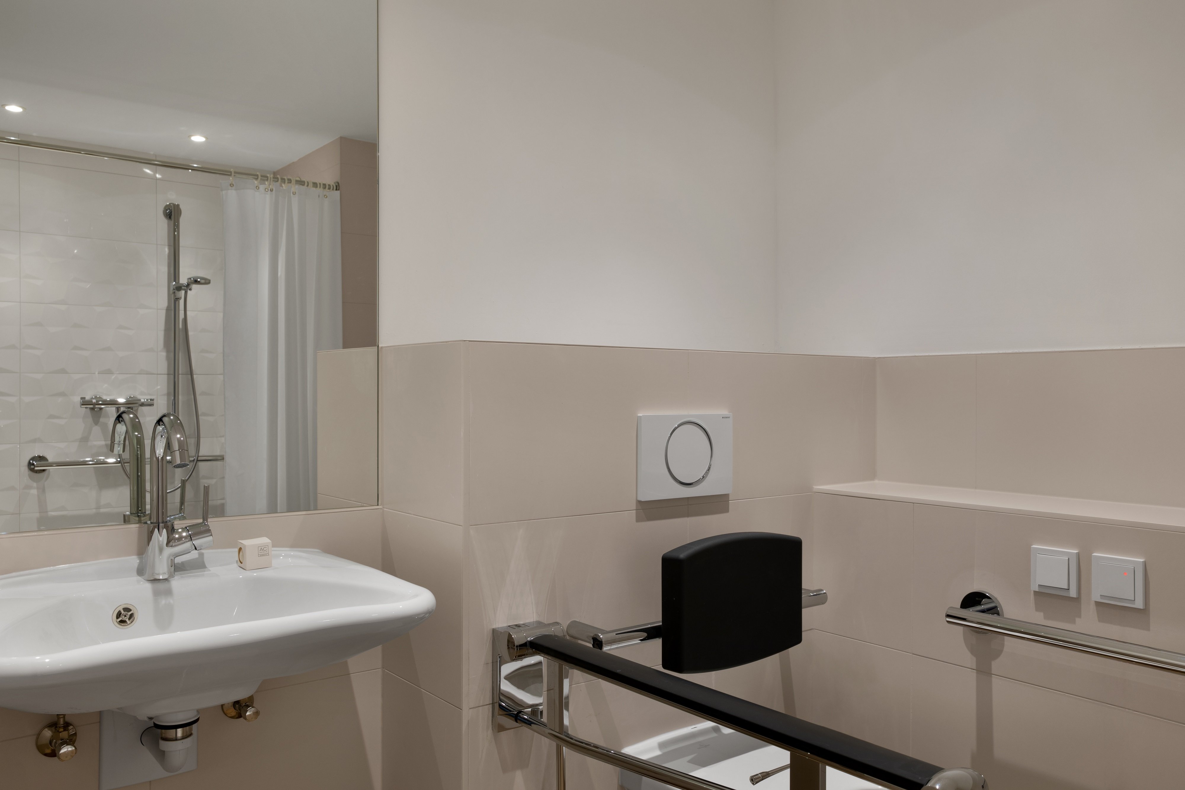 AC HOTEL BY MARRIOTT INNSBRUCK 151 1 7 1 Updated 2024 Prices   Toilette 