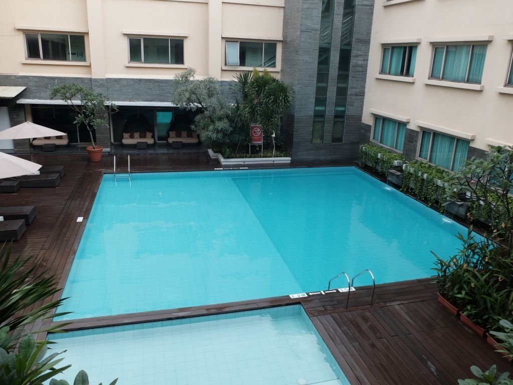 Aston Tropicana Hotel Bandung Pool Pictures & Reviews - Tripadvisor