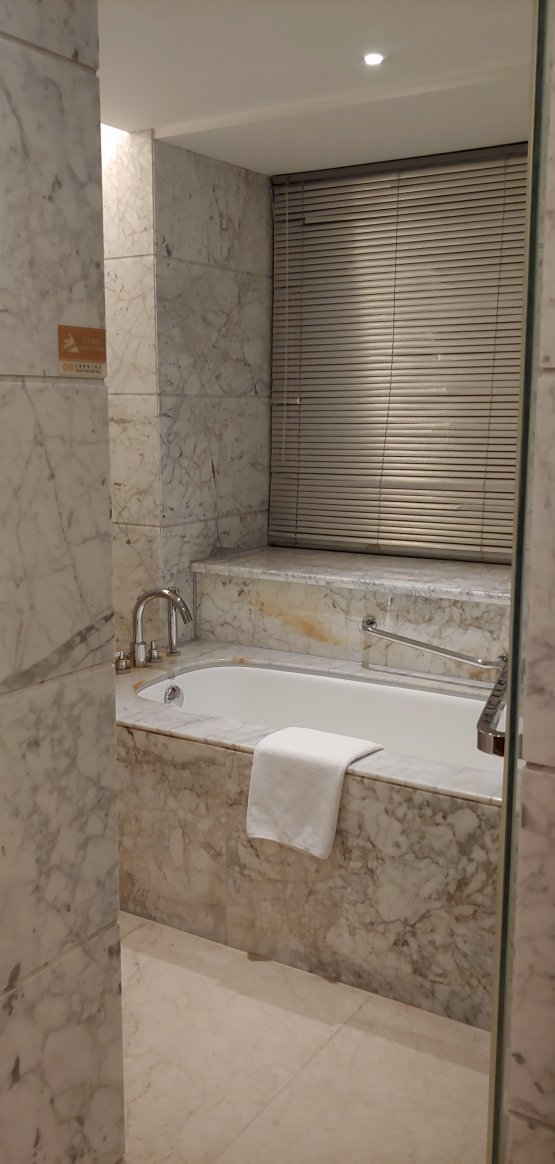 Hotel photo 5 of Gloria Grand Hotel Wuxi.