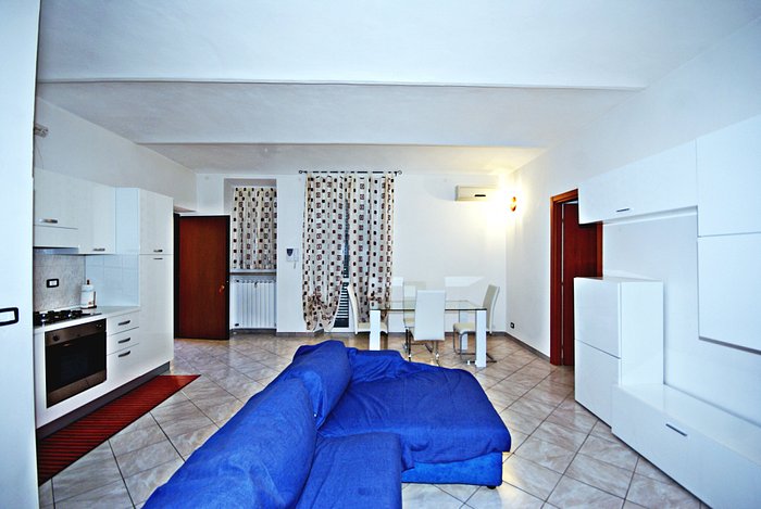 CASA NOVARA - Condominium Reviews (Asti, Italy)