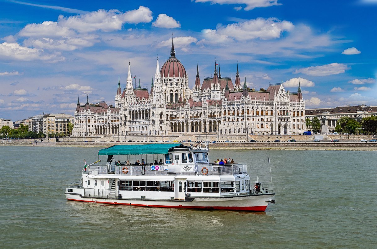 WE LOVE CRUISING (Budapest) - All You Need to Know BEFORE You Go