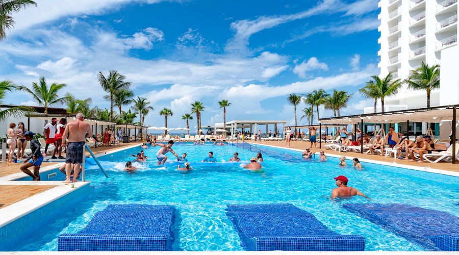 The Pool at the Hotel Riu Palace Paradise Island