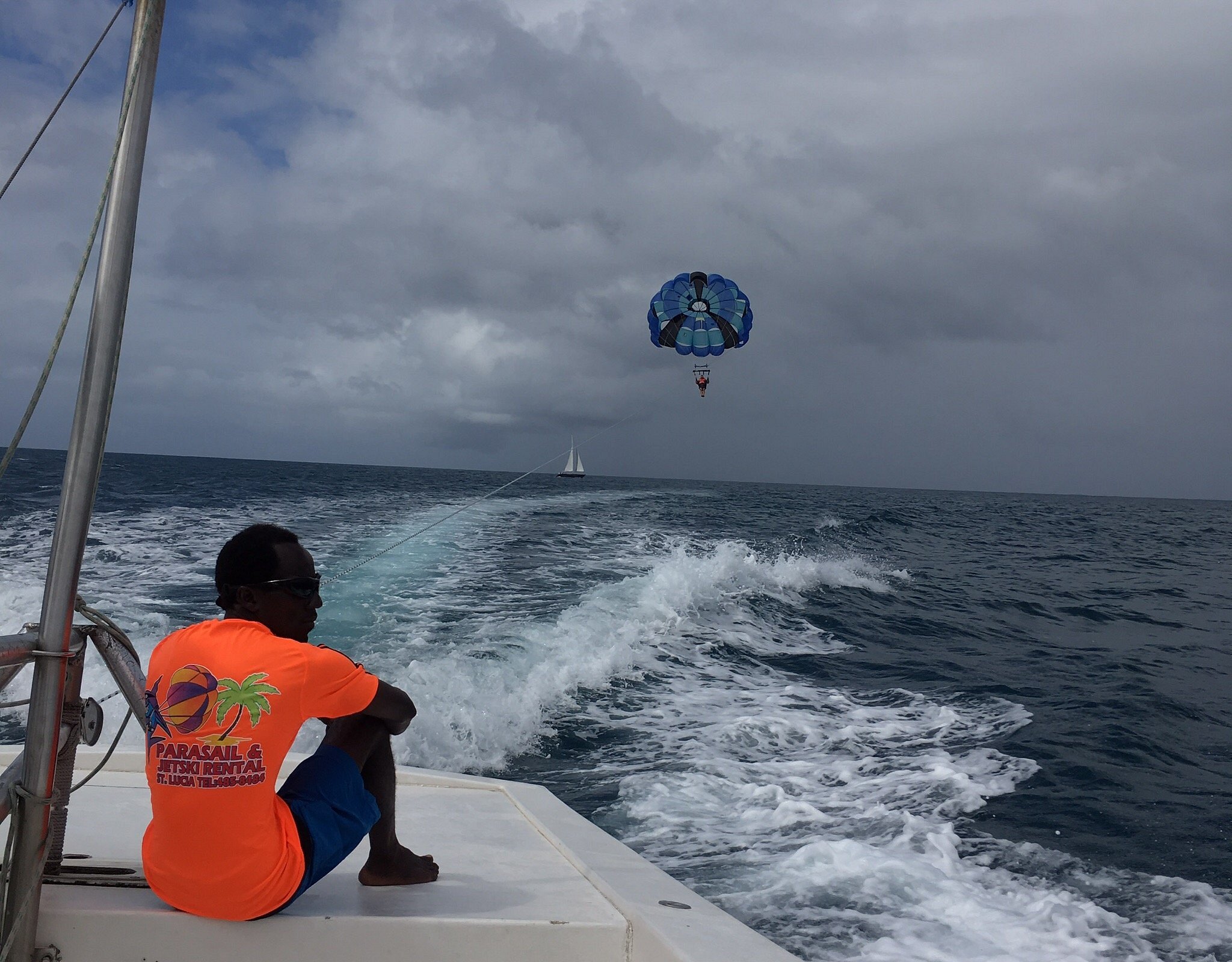 parasailing st lucia