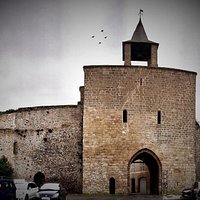“Des vestiges classés aux M.H. innombrables qui donnent l'occasion de faire une longue balade”