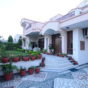 The entry to Jaipur Friendly Villa...a Homestay of tranquility!
