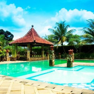 Kyriad Desa Gumati Pool View