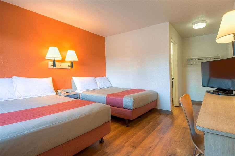 MOTEL 6 SAN YSIDRO- SAN DIEGO- BORDER $56 ($̶7̶3̶) - Prices & Reviews