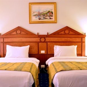 Golden Tulip Serenada Hamra Deluxe Room