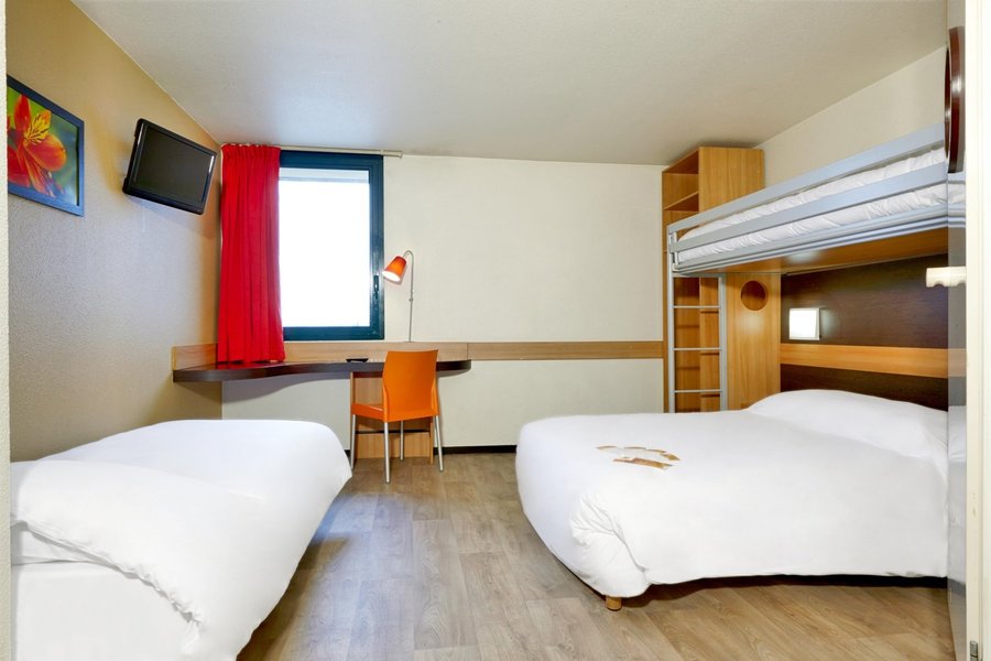 HOTEL PREMIERE CLASSE PARIS OUEST GENNEVILLIERS BARBANNIERS 40