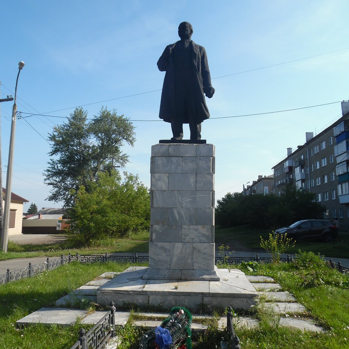 Памятник Ленину Касли