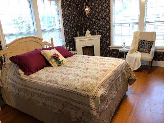 EDGEWOOD BED & BREAKFAST - B&B Reviews (TX)