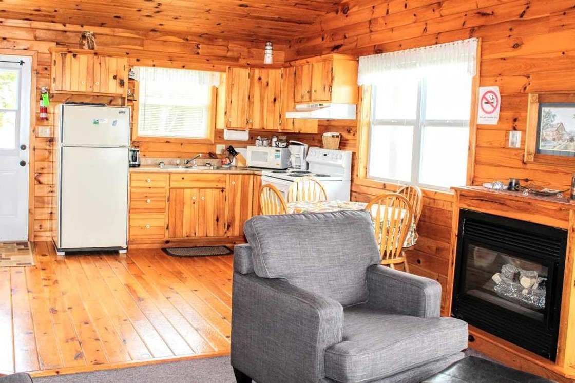 Argyle Shore Waterview Cottages & Campground Rooms: Pictures & Reviews ...