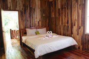 Room & Suite