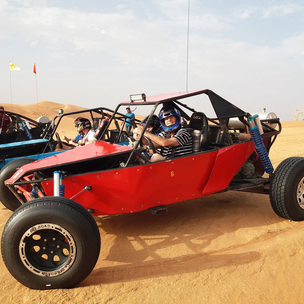 С чем носить багги 2024. Dune Buggy. Сафари багги Дубай экскурсия. Дубайские багги. Джип сафари Дубай.