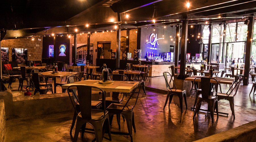 Salão principal -Ópera Arte(RESTAURANTE OFICIAL DA ÓPERA DE ARAME)  - Gastronomia, natureza e cultura em um só lugar. 