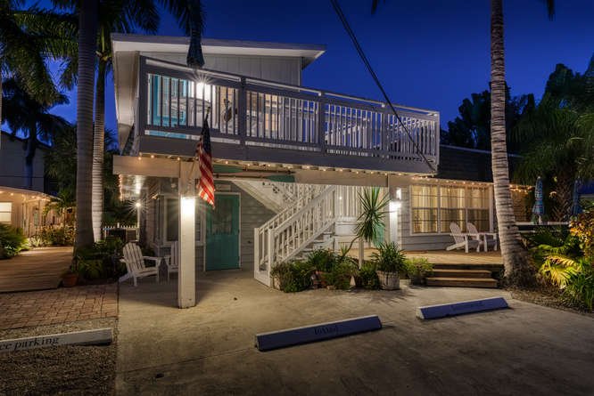 Unwind in Paradise: Your Guide to Siesta Key Beach Cottages