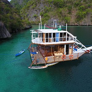 Paolyn Houseboat