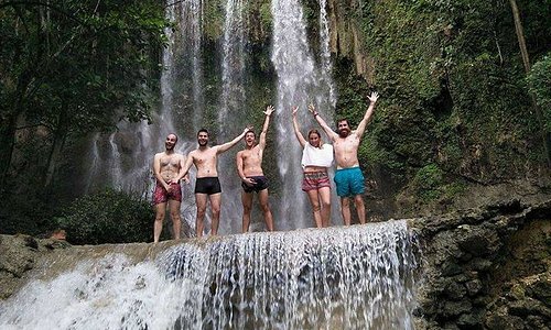 Bohol tour waterfall spanish group