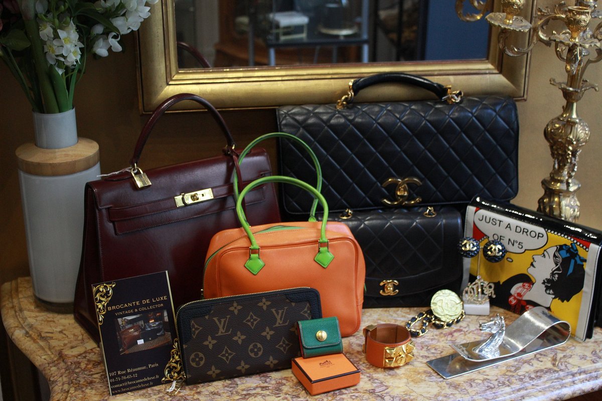 Louis Vuitton suitcases - Picture of Opulence Luxury & Vintage, Paris -  Tripadvisor
