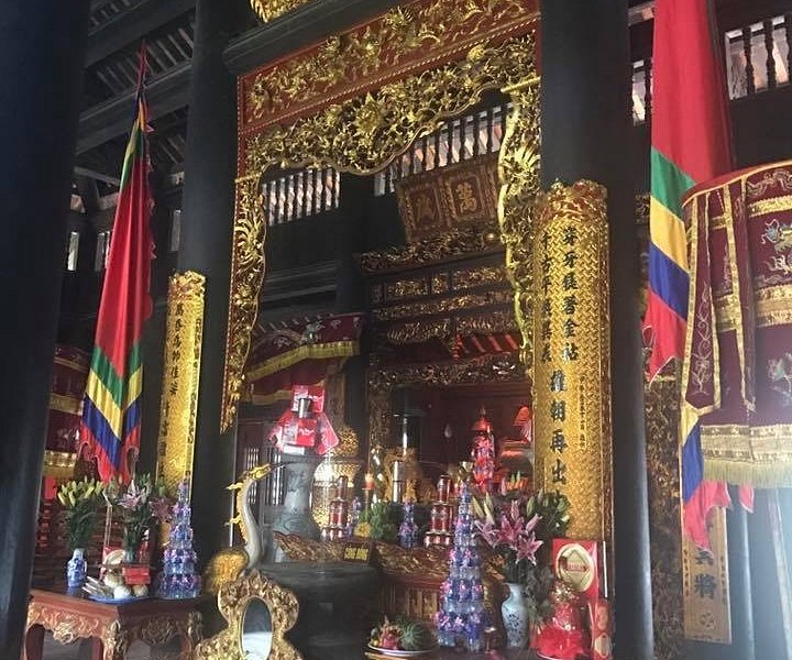 Ba Trieu Temple image