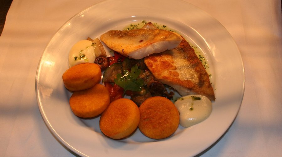 Zanderfilet mit Grillgemüse und Polenta 