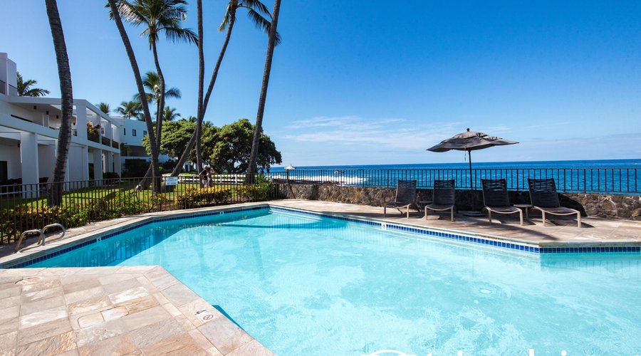 Pool at the Pools at the Outrigger Royal Sea Cliff