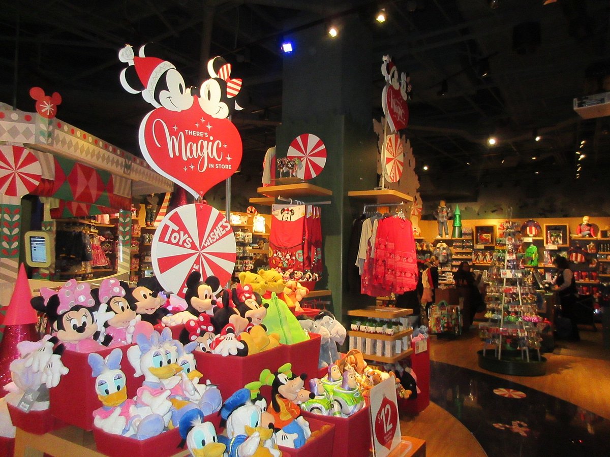 The Disney Store, 711 N Michigan Ave Chicago, IL 60611 stor…
