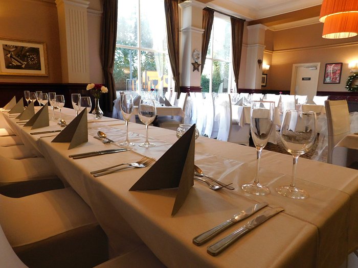 Book one of our 3 Popular Function Rooms for any event. We provide catering that can be tailored to suit your needs and seat from 10ppl through to 60ppl.