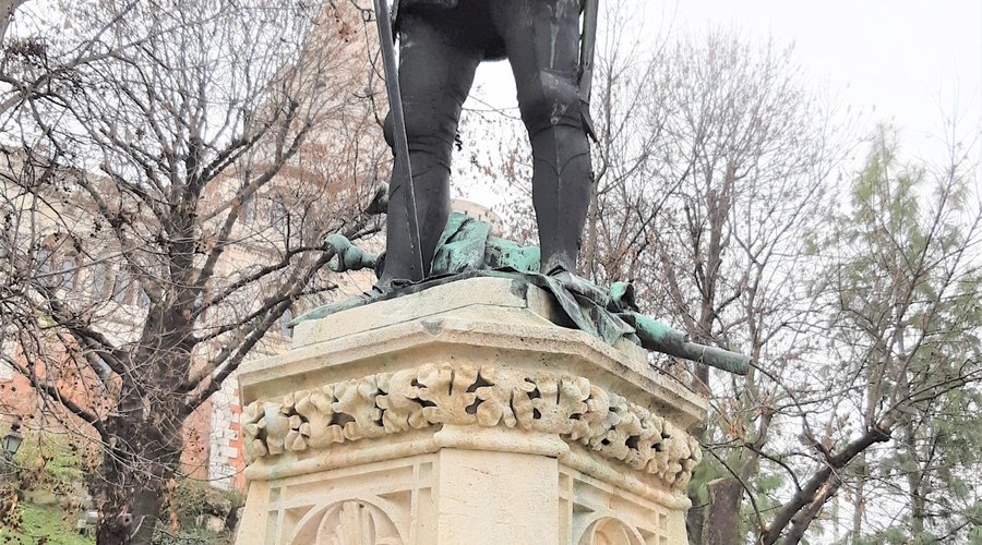 Détail de la sculpture