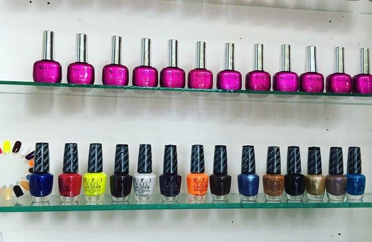 nail color