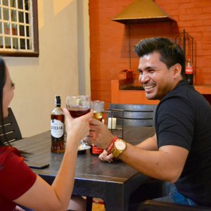 Disfruta de momentos placenteros en tu estadia en Guayaquil Nuestra idea principal es crear un ambiente comodo con calor de hogar .
Reservas con nosotros al 593992001612.
Visita nuestra web : www.villa97.com.ec