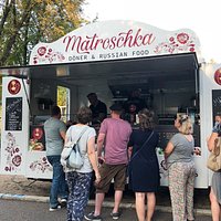 Andrang am Matroschka Food Truck auf dem Stadtfest Zwickau 2018.
