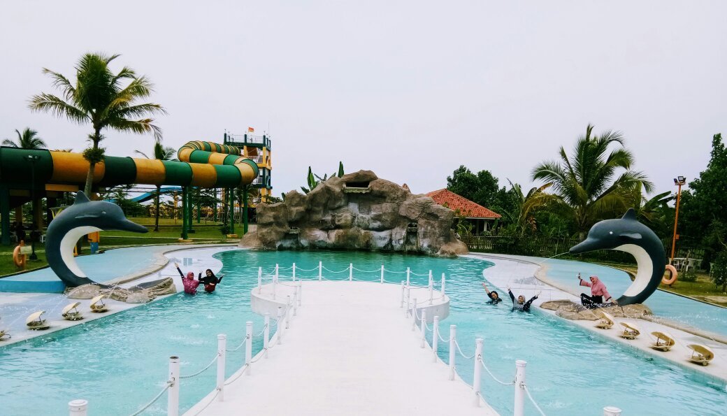 Coconut Island Carita Water Park Pandeglang Indonesia Review