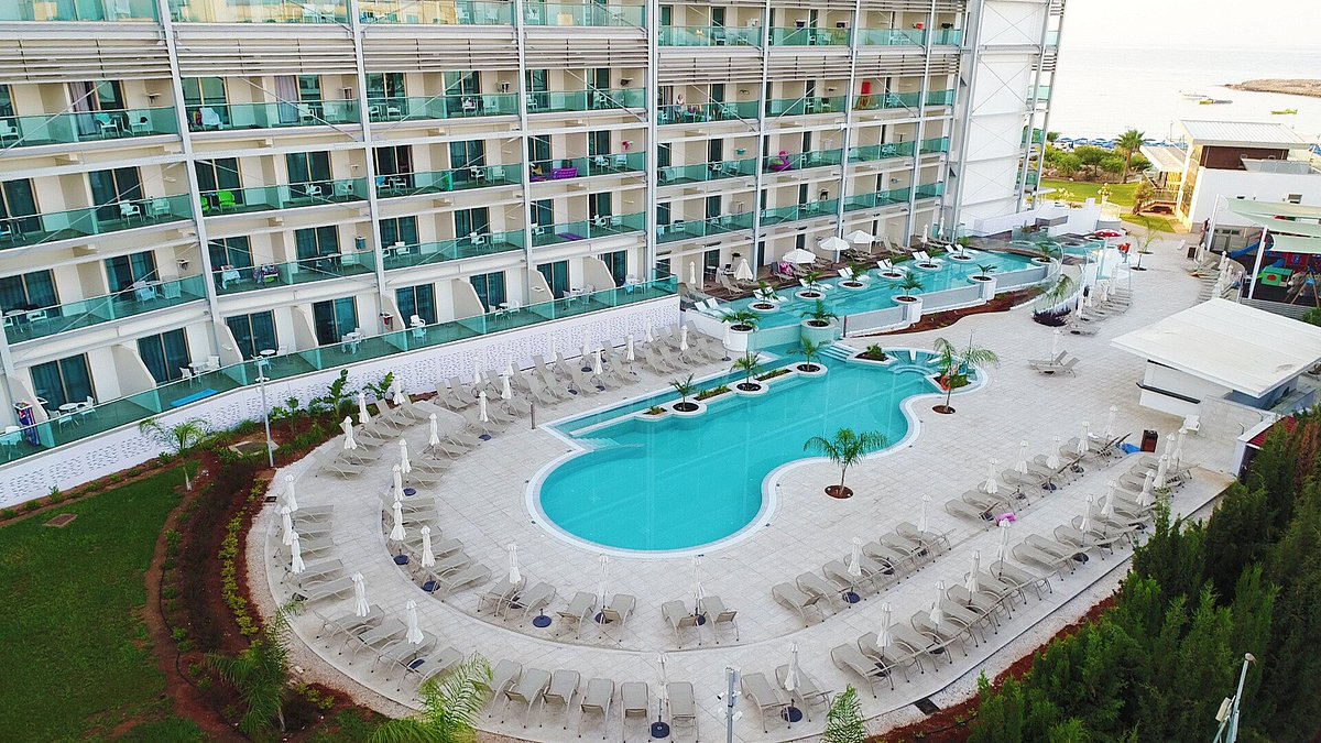 Отель Asterias Beach 4*