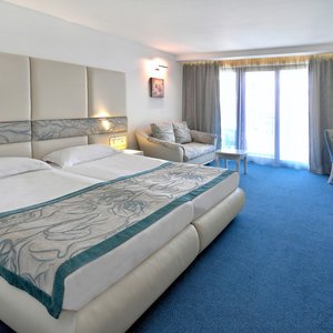 Double room lateral sea view