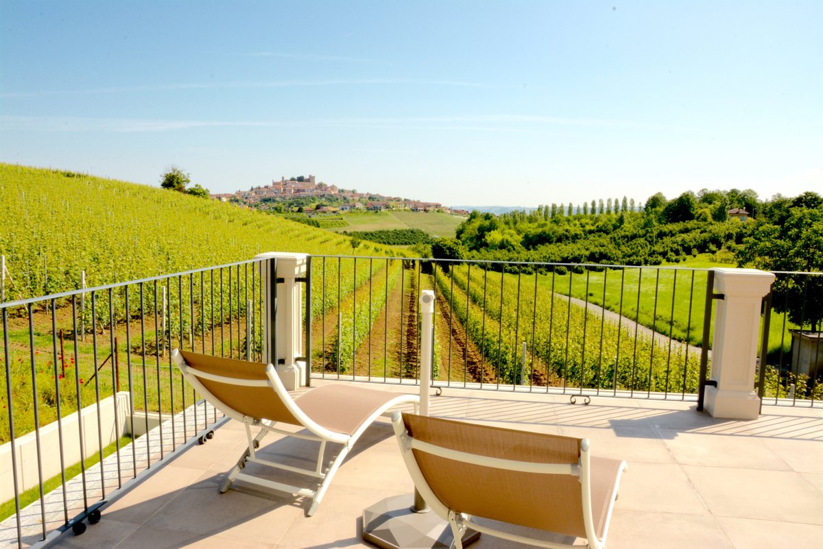 DIMORA SAN CARLO Updated 2022 (Roddi, Italy Piedmont)