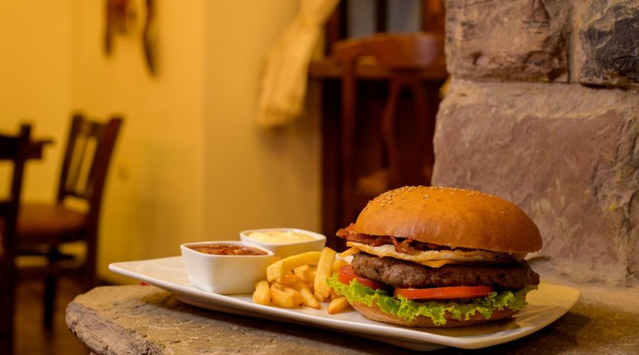 Hamburguesa de la Casa !