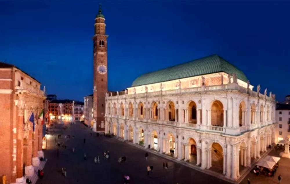 Piazza dei Signori - Praça em Verona