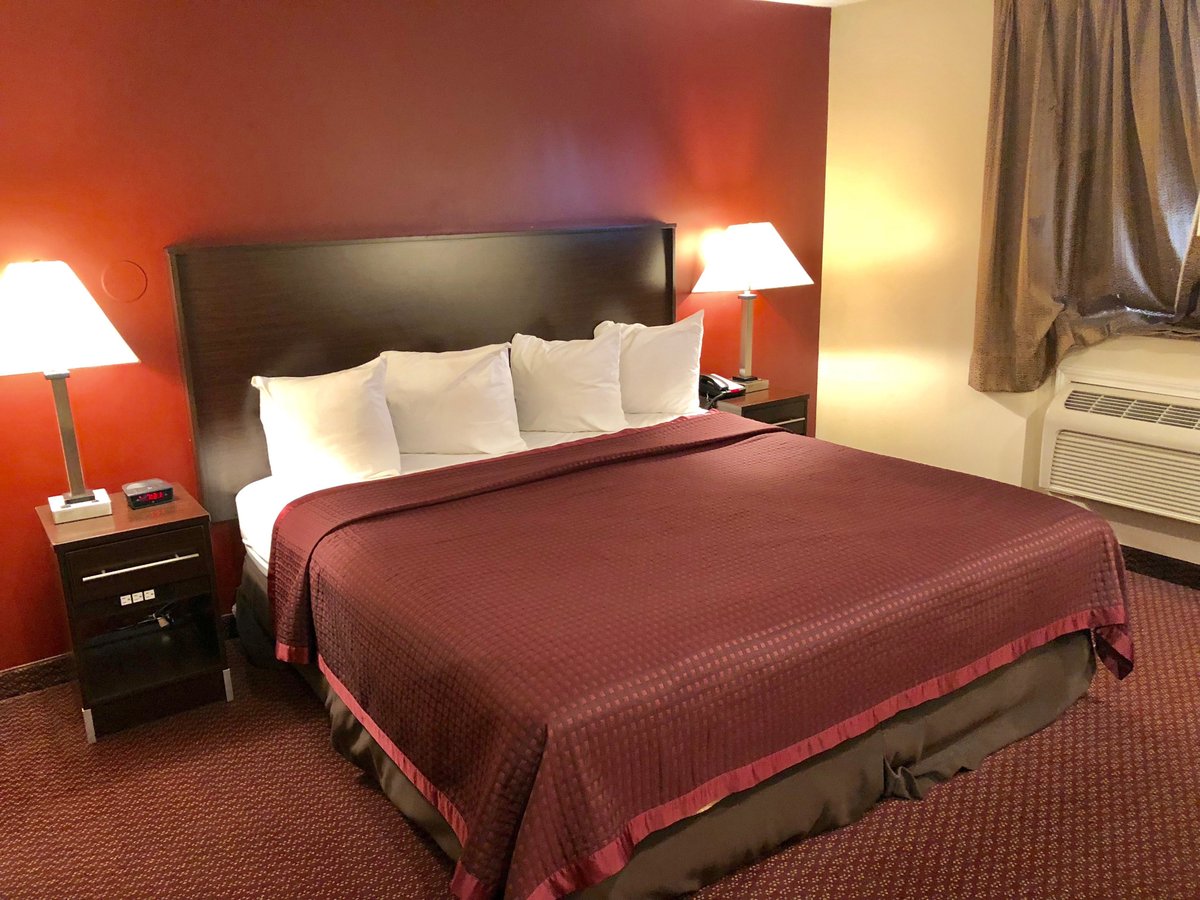 Regal Inn Chicago- O'hare Airport Franklin Park Parking: Pictures ...