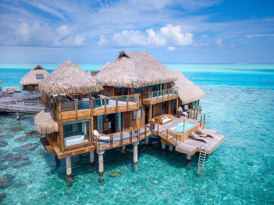 Bora Bora Luxury Hotels & 5 Star Vacations - Conrad Bora Bora Nui