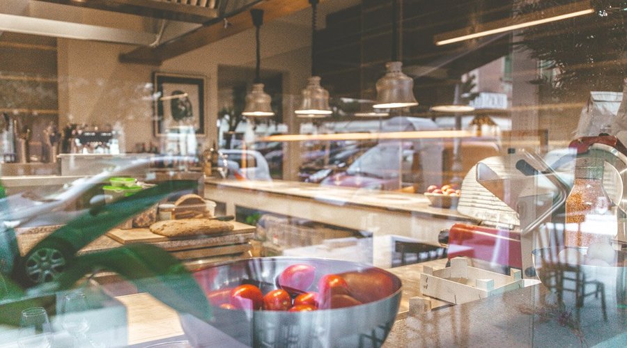 TOTO' PASSAMI L' OLIO - Tradizione e Innovazione